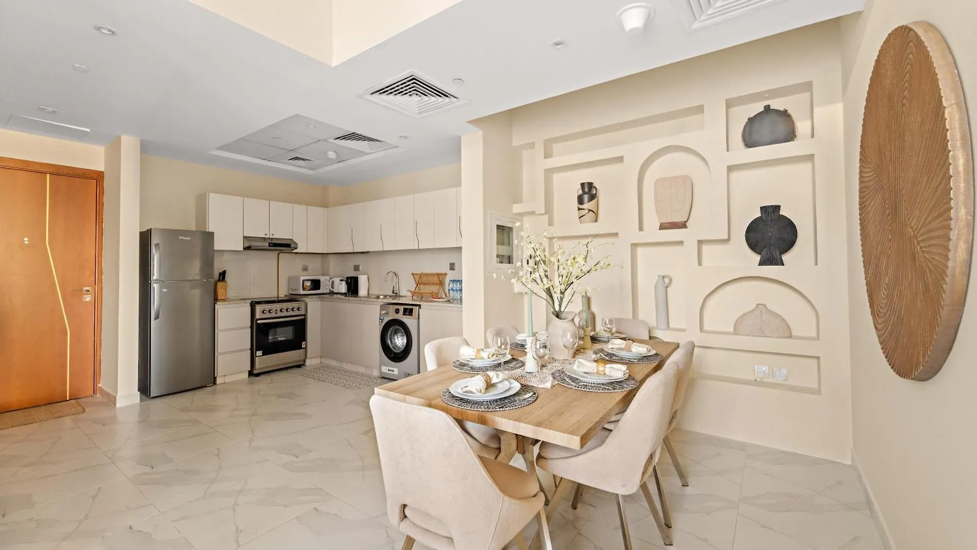 Stunning Waterfront Burj Views With Pool & Gym, Sleeps 6 Apartment Dubai United Arab Emirates