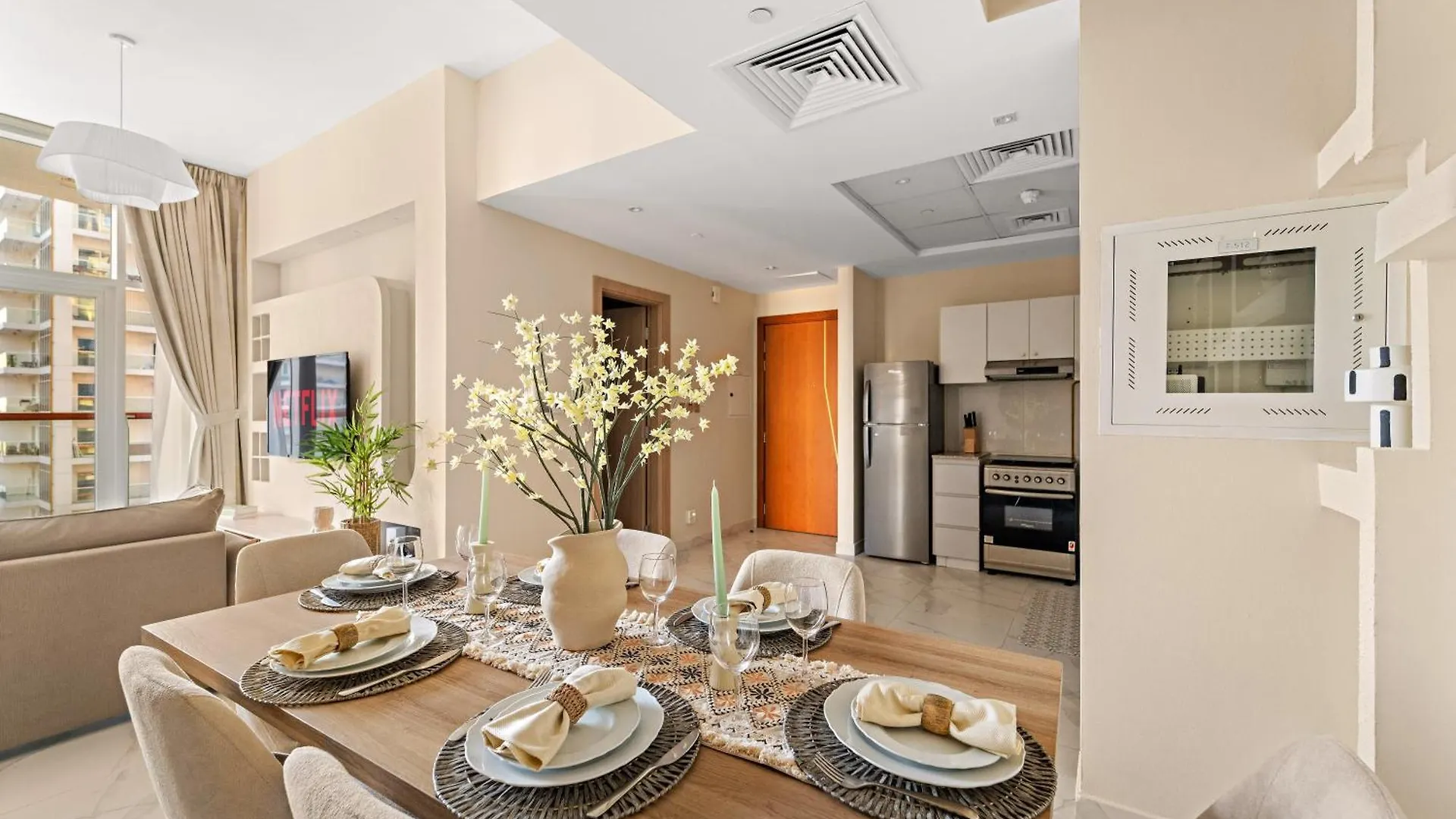 Stunning Waterfront Burj Views With Pool & Gym, Sleeps 6 Apartment Dubai 0*,